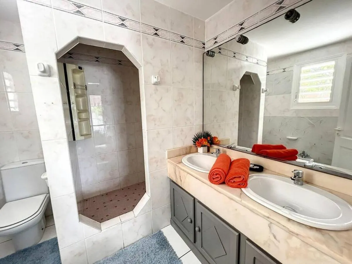 Villa Caribbean Star, 5 Min Walk From The Beach Orient Bay 0*,